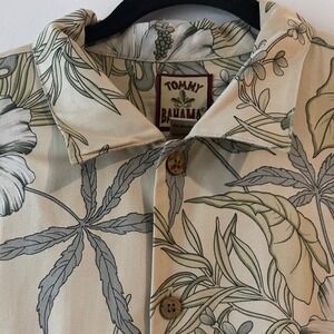 Tommy Bahama Vintage Tag 100% Silk Button Shirt Men's Floral Hibiscus Size Large